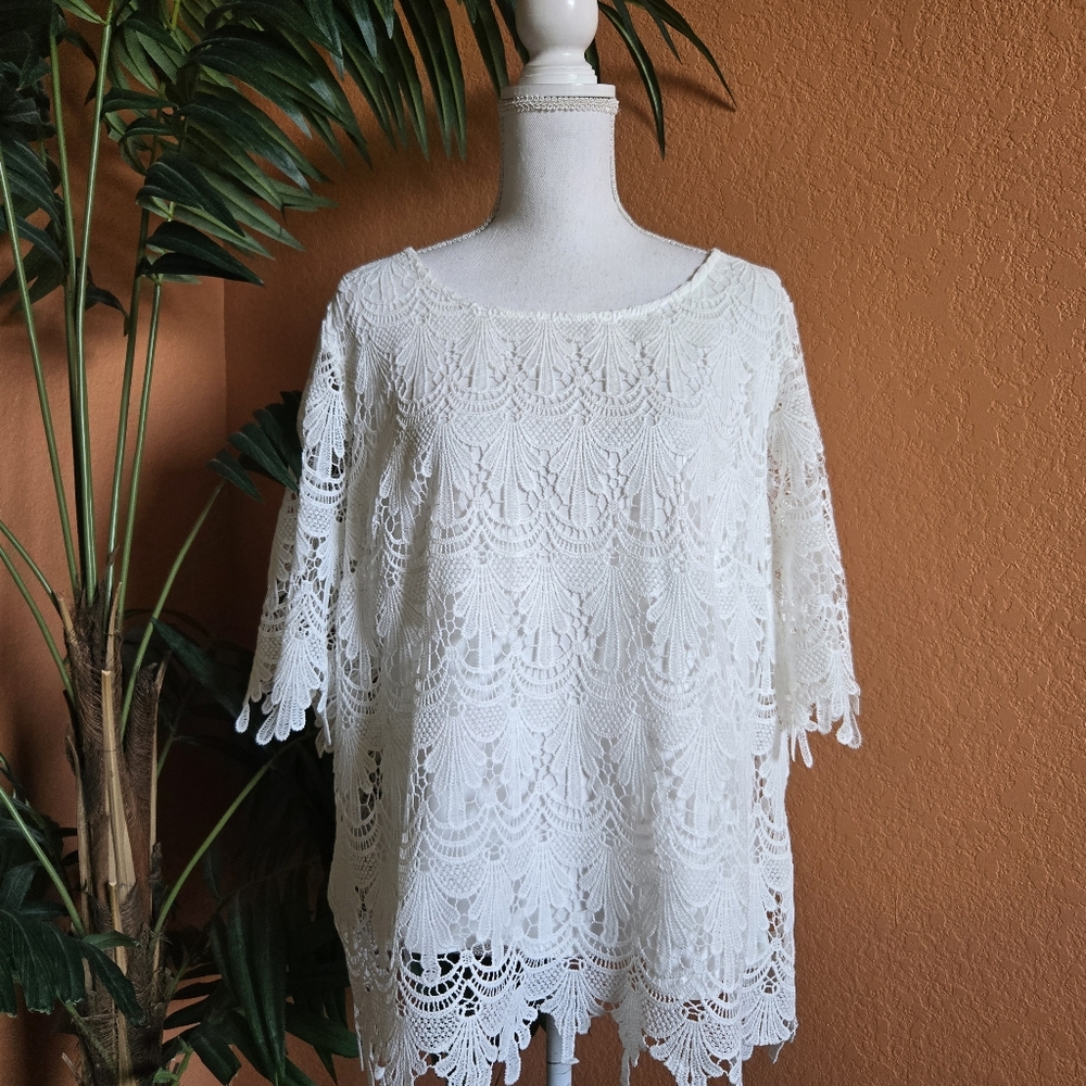 A Diva Lace Short Sleeve Top White 1X Lined  Summer Shirt Blouse